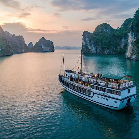 Hotel Swan Boutique Cruises Ha Long Esterno foto