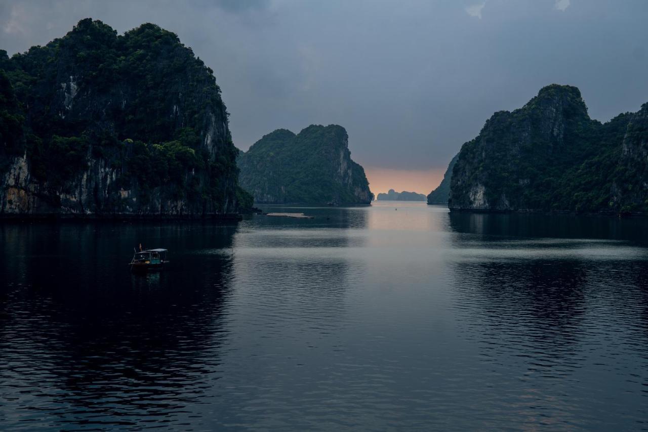 Hotel Swan Boutique Cruises Ha Long Esterno foto