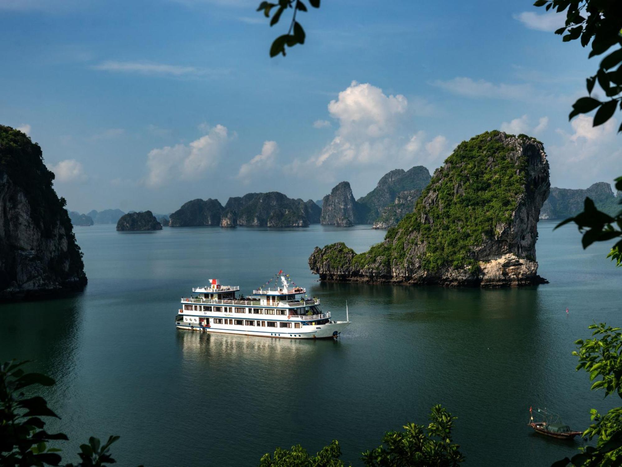 Hotel Swan Cruises Halong Ha Long Esterno foto