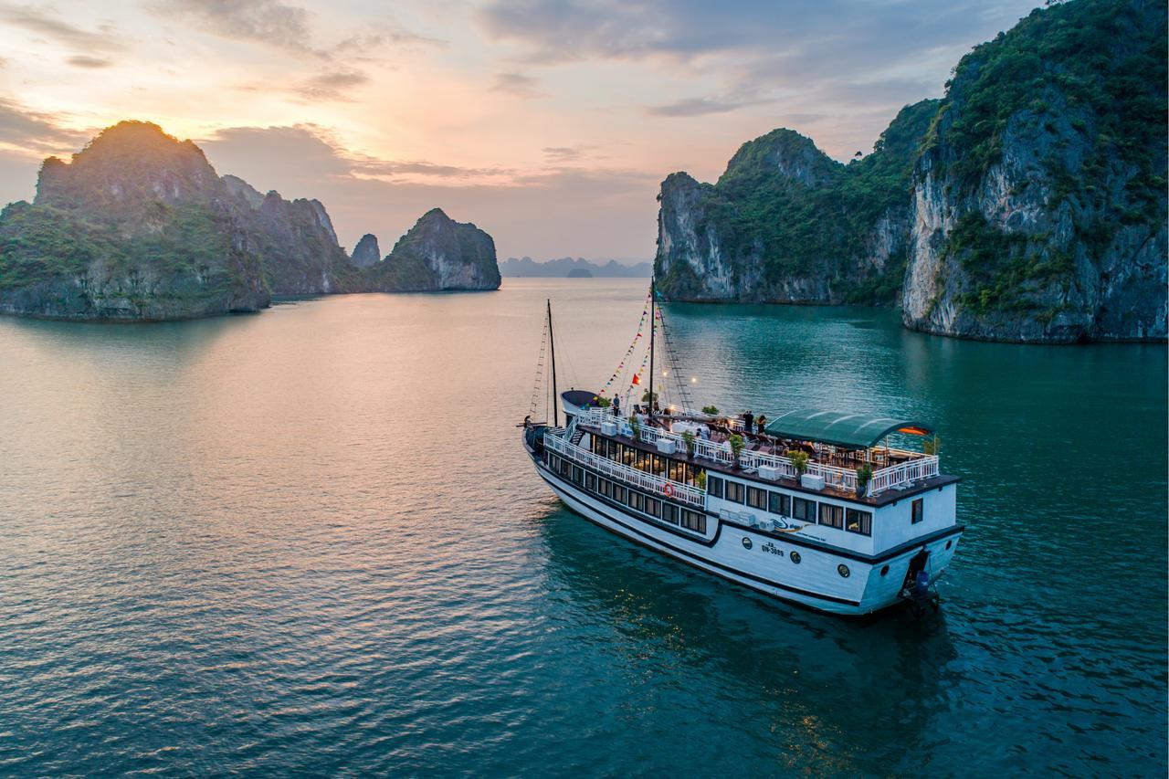 Hotel Swan Boutique Cruises Ha Long Esterno foto